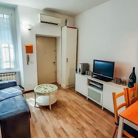 Altido Lovely 1-Br Flat With Easy Access To Centre Milano Eksteriør bilde