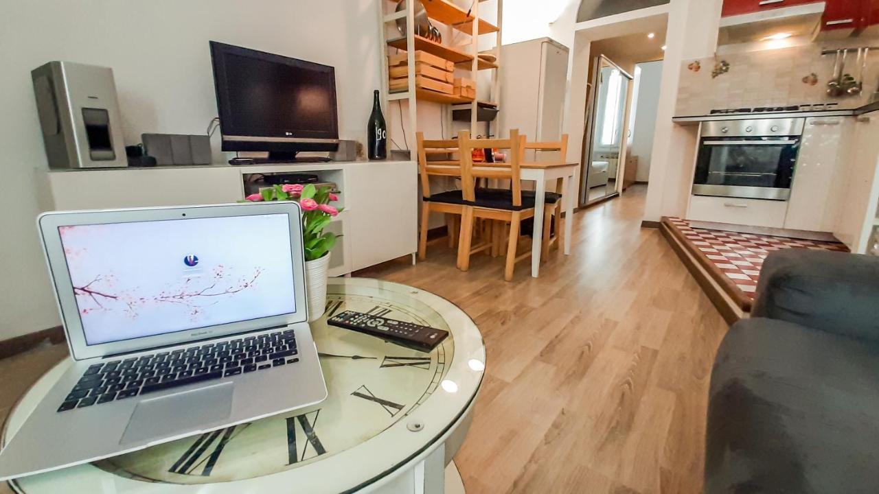 Altido Lovely 1-Br Flat With Easy Access To Centre Milano Eksteriør bilde