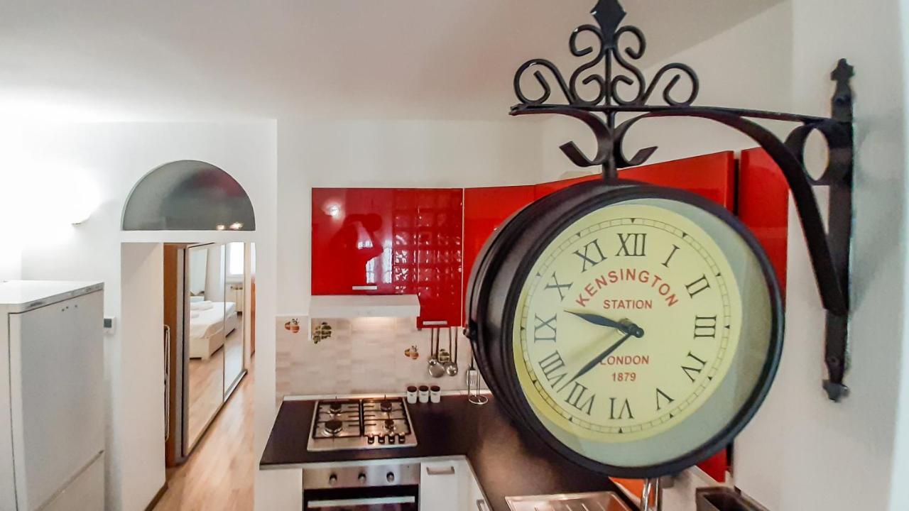 Altido Lovely 1-Br Flat With Easy Access To Centre Milano Eksteriør bilde