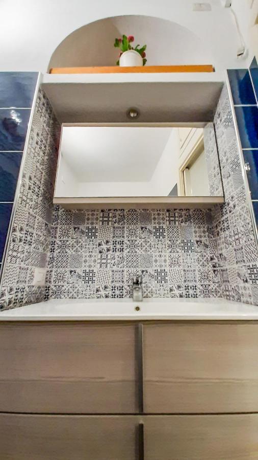 Altido Lovely 1-Br Flat With Easy Access To Centre Milano Eksteriør bilde
